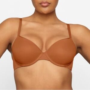 Skims Brown Weightless Demi, NWOT, 44B